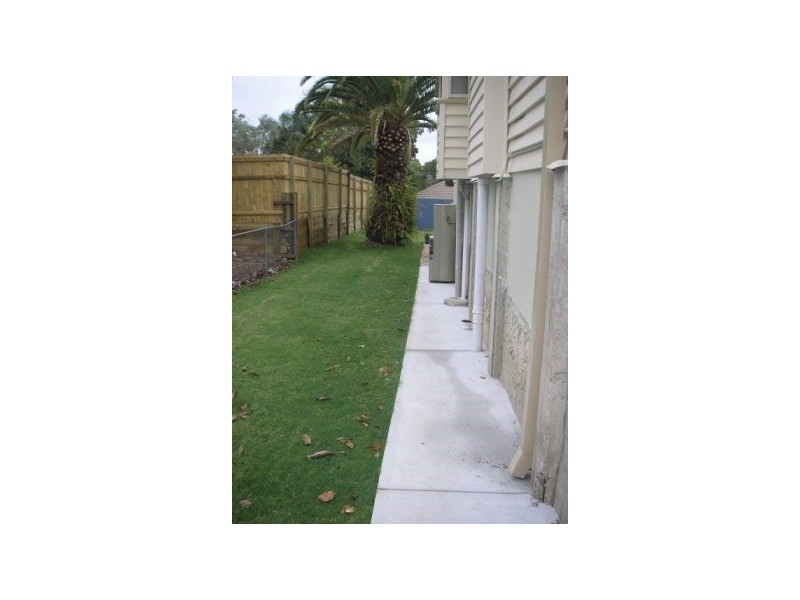 84 Haylock Street, Wynnum QLD 4178