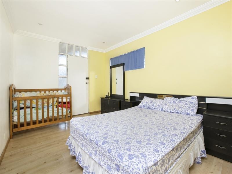 76 Glenora Street, Wynnum QLD 4178