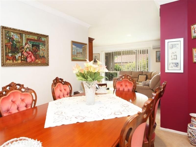 24 SAMANTHA Street, Wynnum West QLD 4178