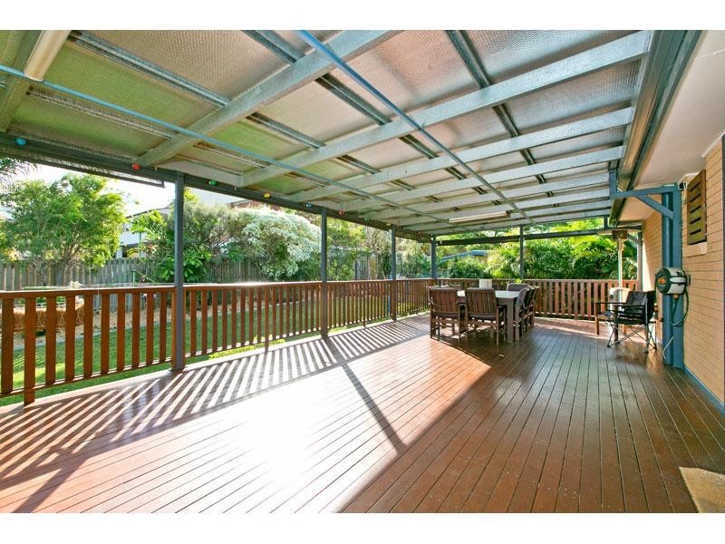 22 Meron Street, Wynnum West QLD 4178