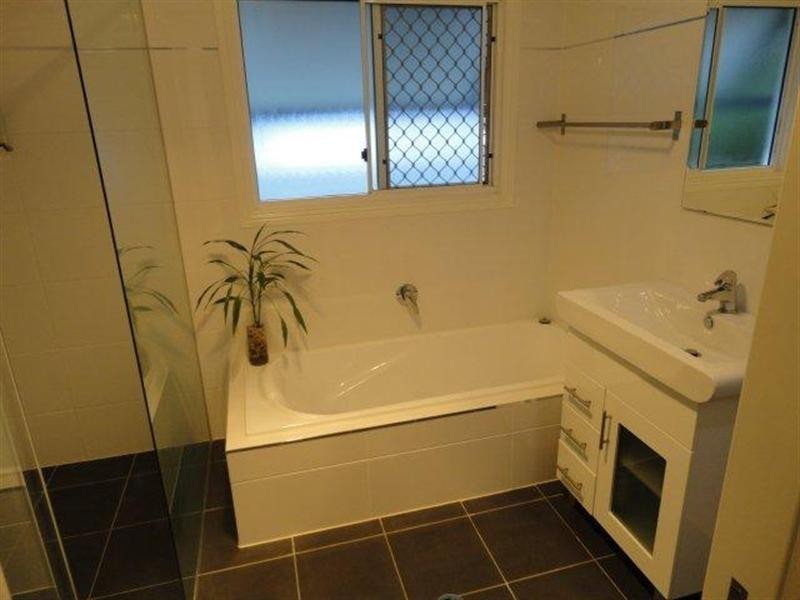 68 Blackwood Road, Manly West QLD 4179