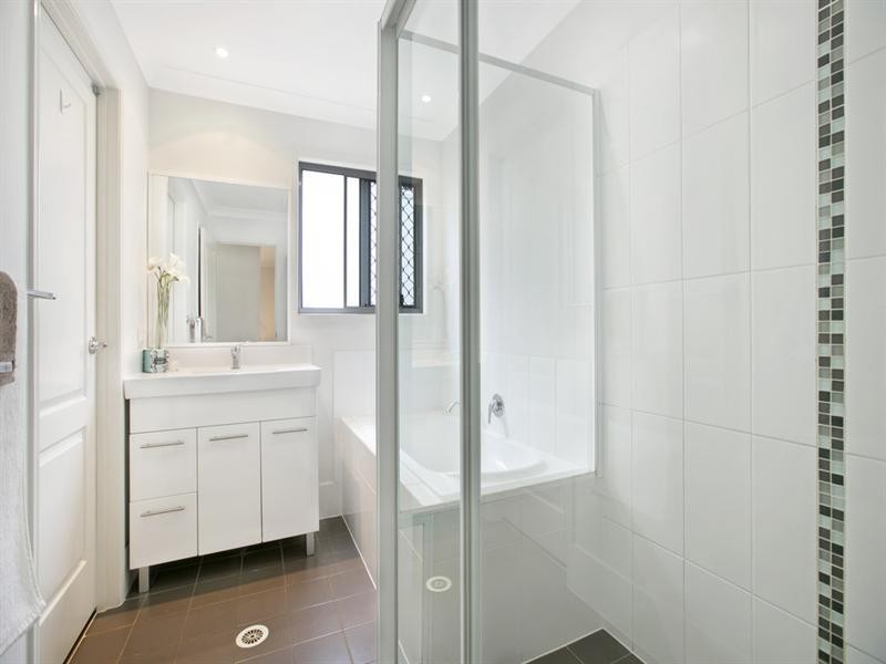 11 Belgamba Street, Lota QLD 4179