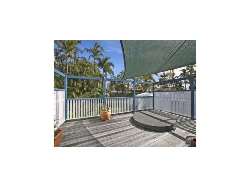 32 Fisher Street, Manly QLD 4179