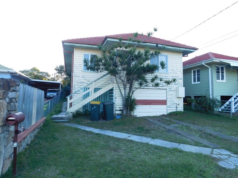 2304 Wynnum Road, Wynnum QLD 4178