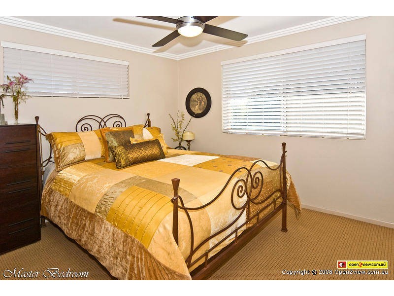 4/37 Berrima Street, Wynnum QLD 4178