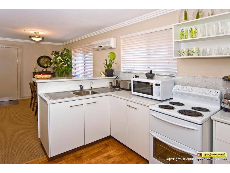 4/37 Berrima Street, Wynnum QLD 4178