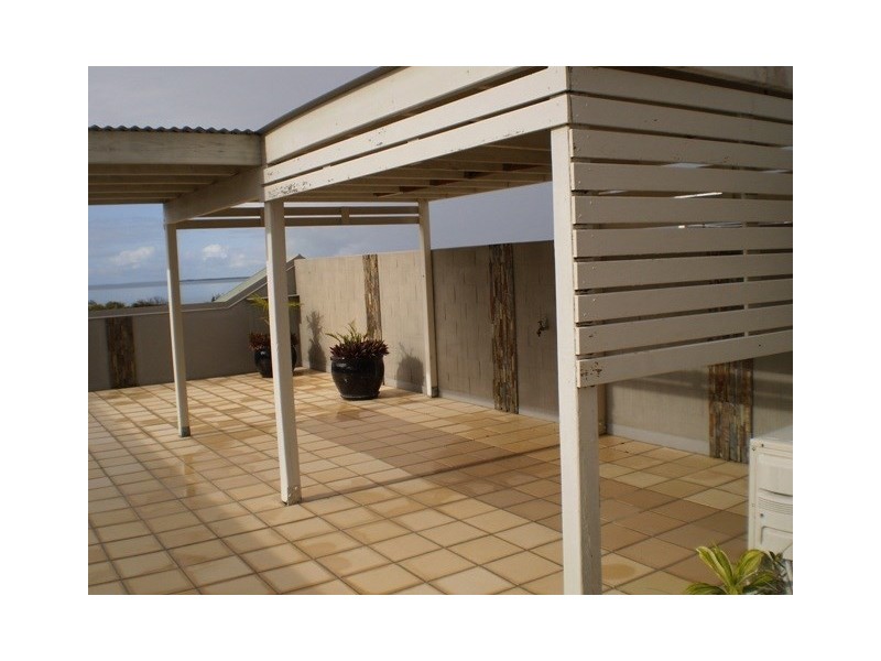 9/116-120 Akonna Street, Wynnum QLD 4178