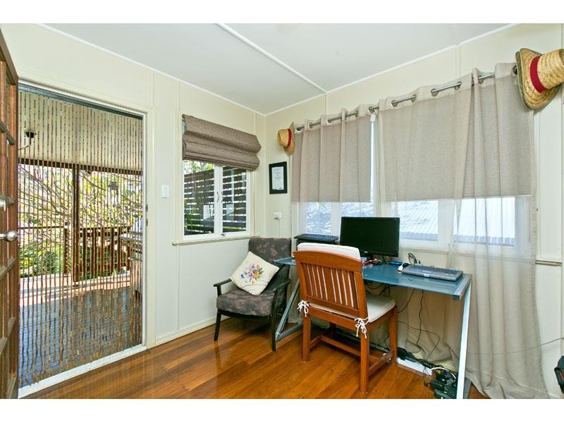 41 Buderim Street, Manly QLD 4179