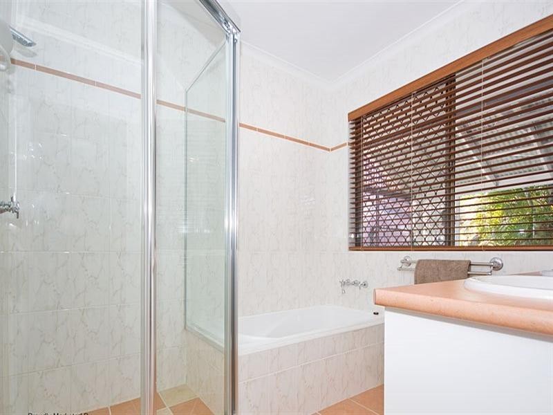 133 Randall Road, Wynnum West QLD 4178