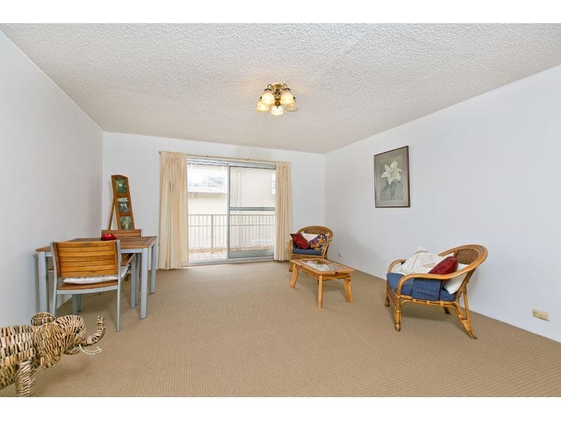 2-22 CLARA Street, Wynnum QLD 4178