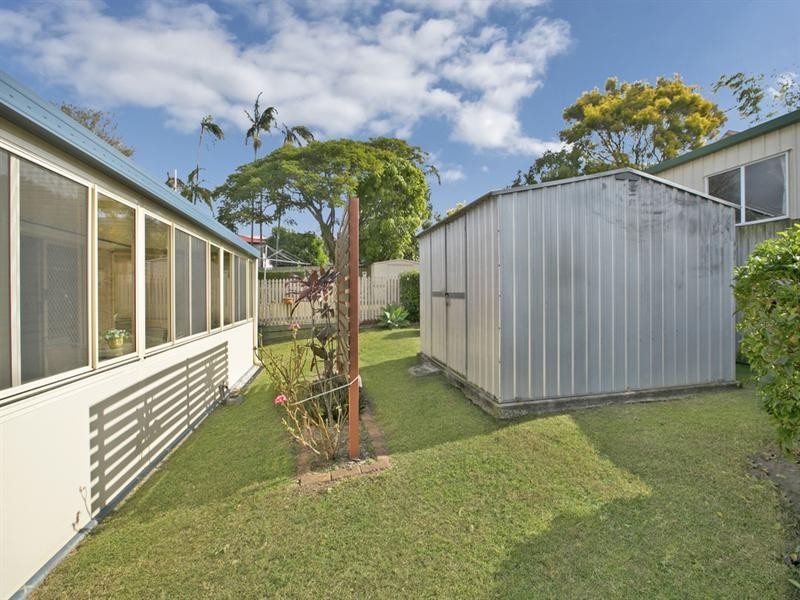 23 Carnation Street, Wynnum QLD 4178