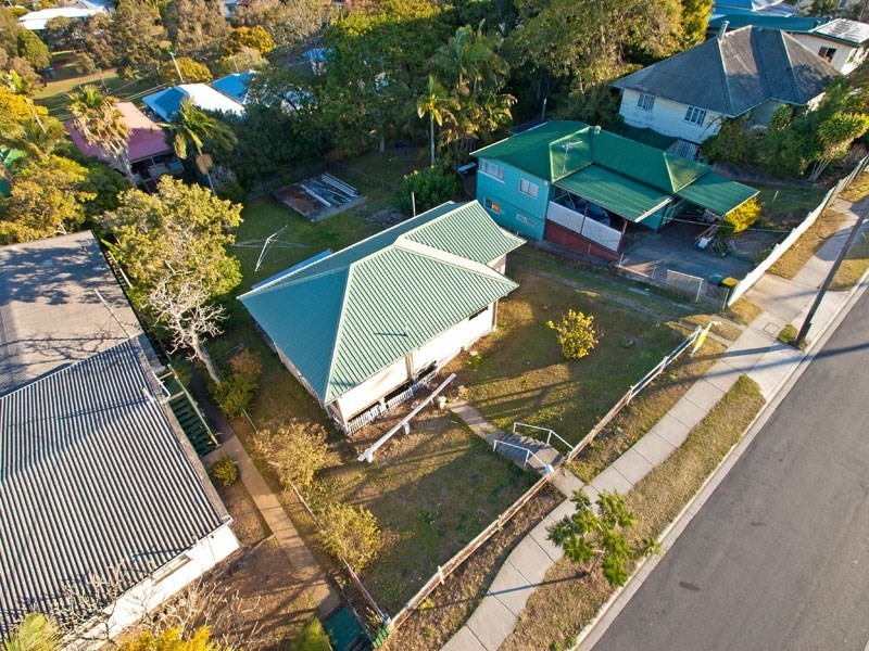 15 Ernest Street, Manly QLD 4179