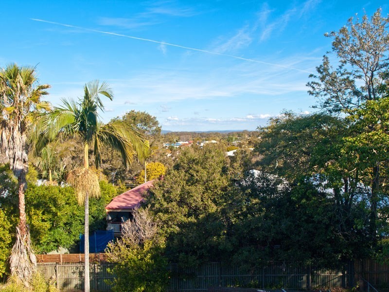 15 Ernest Street, Manly QLD 4179