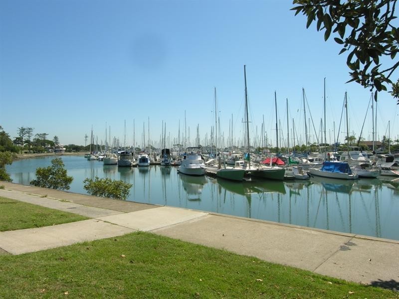 155 Oceana Terrace, Lota QLD 4179