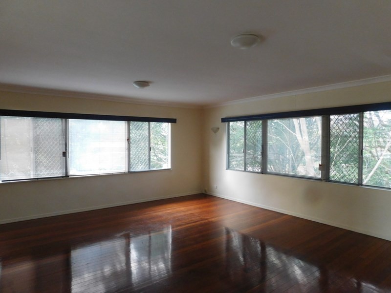 211 Sibley Road, Wynnum QLD 4178