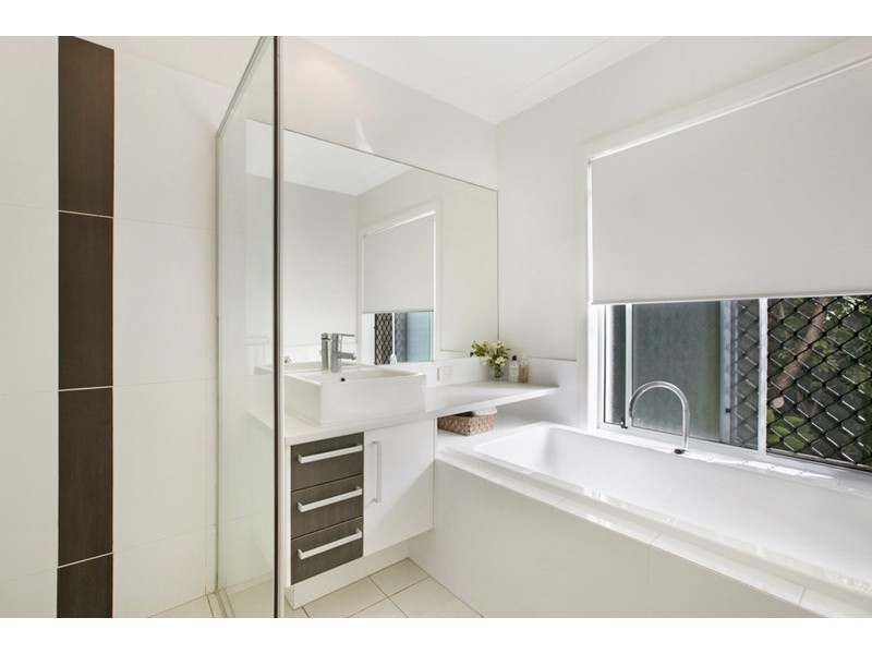 16A Ringara Street, Manly West QLD 4179