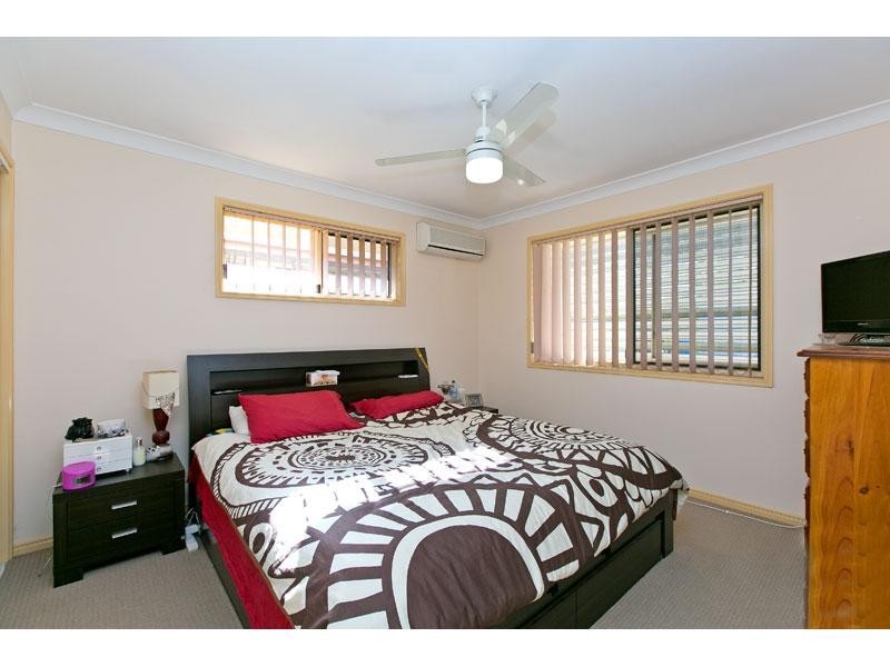 10 Tulip Street, Wynnum QLD 4178