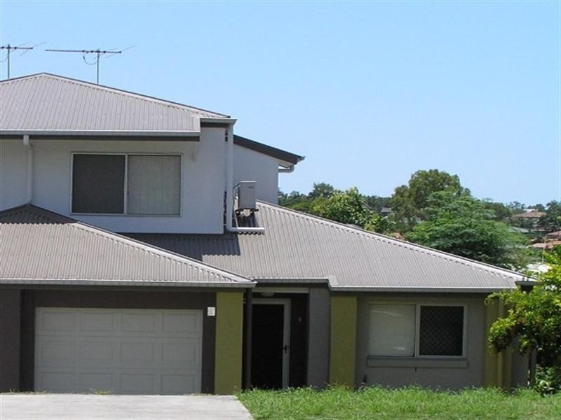 2/55 New Lindum Road, Wynnum QLD 4178