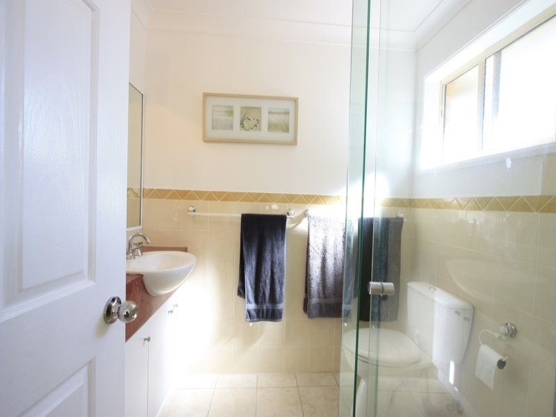 21 Fernbourne Road, Wellington Point QLD 4160