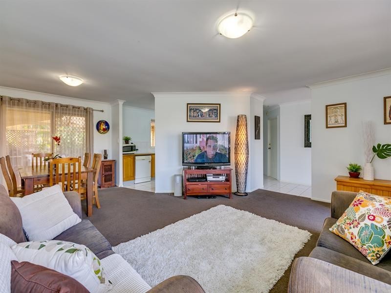 35 Trevally Crescent, Manly West QLD 4179