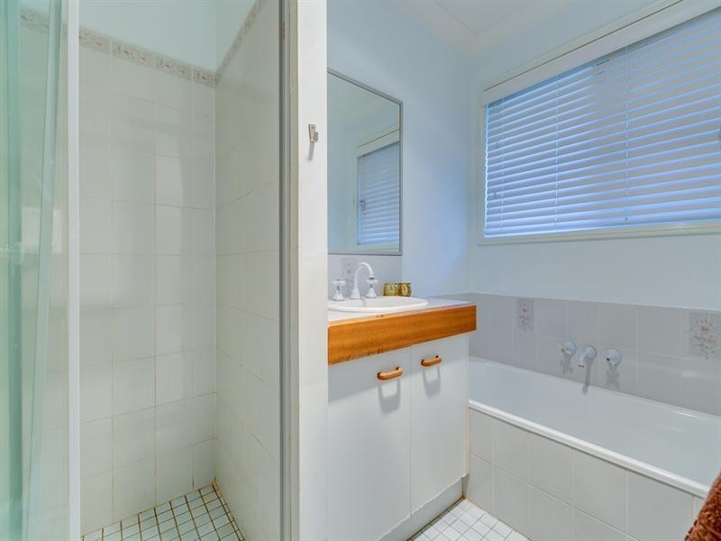 35 Trevally Crescent, Manly West QLD 4179