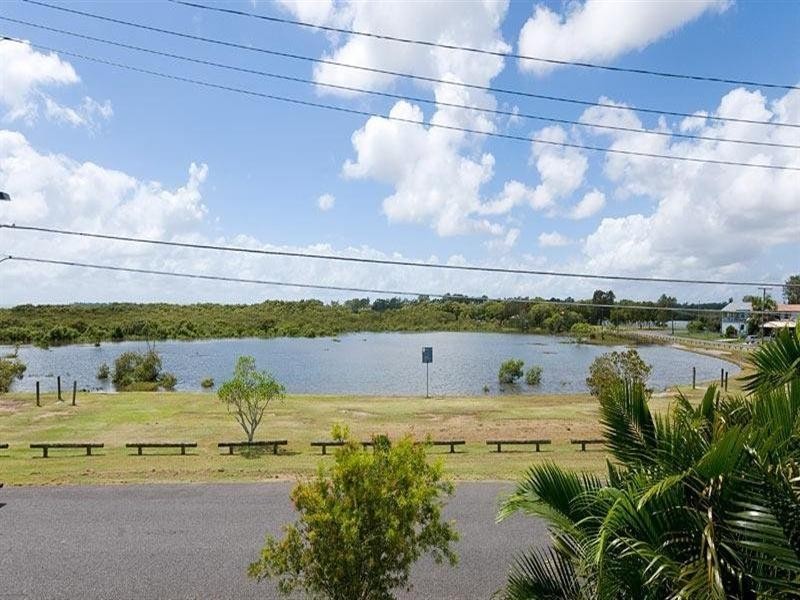 791 Esplanade, Lota QLD 4179
