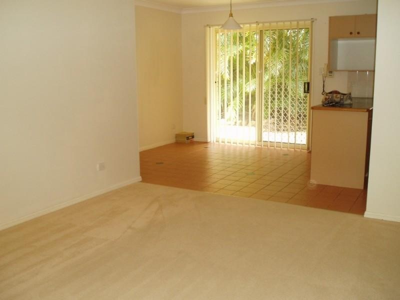 2/99 Akonna Street, Wynnum QLD 4178