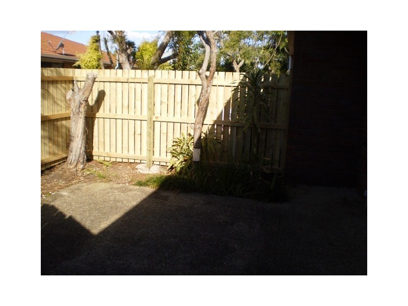 1/62 Emsworth Street, Wynnum QLD 4178