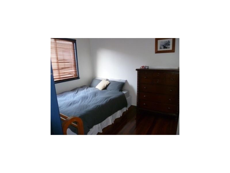 6 Wilfred Street, Lota QLD 4179