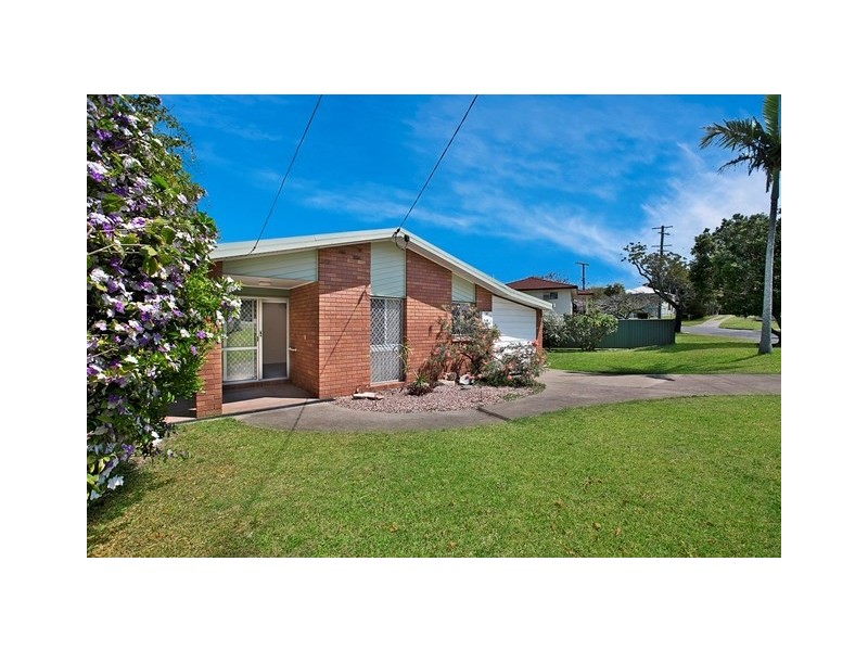 24 Roseberry Parade, Wynnum West QLD 4178
