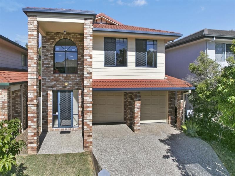 22 Araluen Street, Carindale QLD 4152