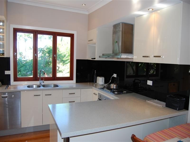 69 Sibley Road, Wynnum West QLD 4178