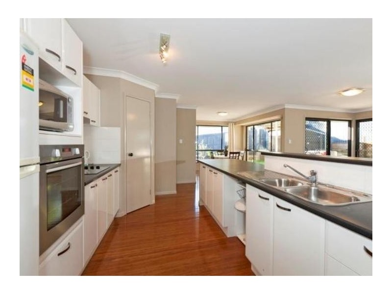 47A Gannon Avenue, Manly QLD 4179