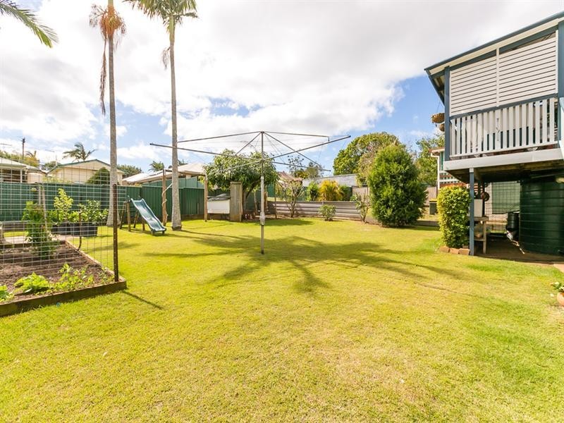 4 Cranleigh Street, Wynnum West QLD 4178