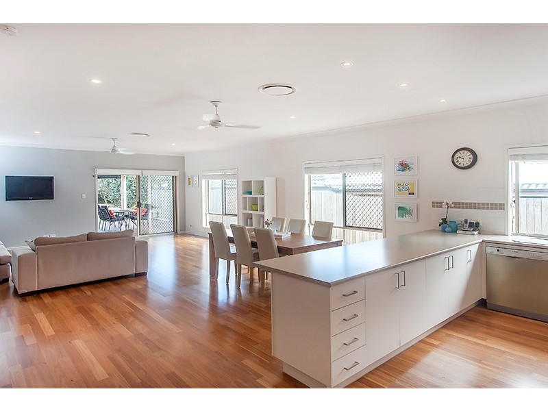29 Stanbrough Road, Gumdale QLD 4154