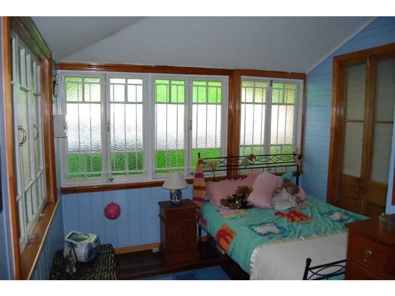 122 Kingsley Terrace, Manly QLD 4179