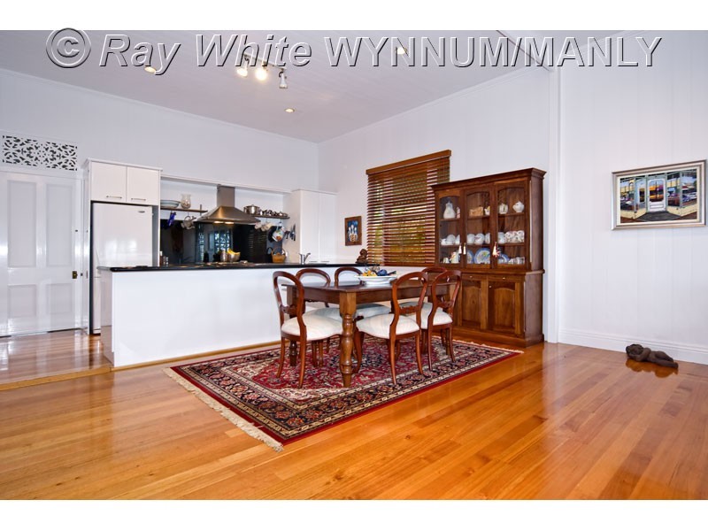 97 Wynnum Esplanade, Wynnum QLD 4178