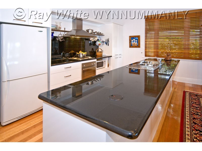 97 Wynnum Esplanade, Wynnum QLD 4178