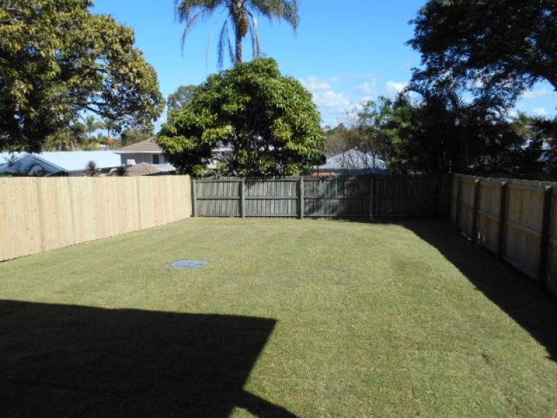 73 Whites Road, Manly QLD 4179