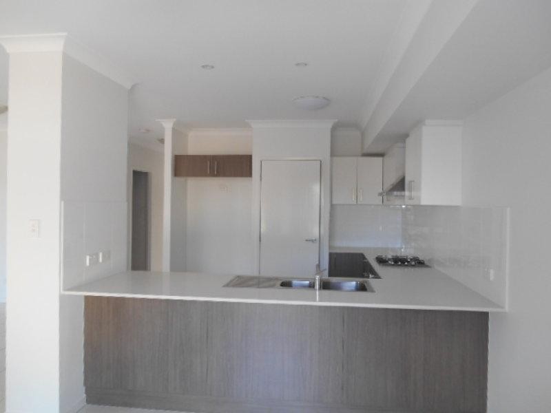 73 Whites Road, Manly QLD 4179