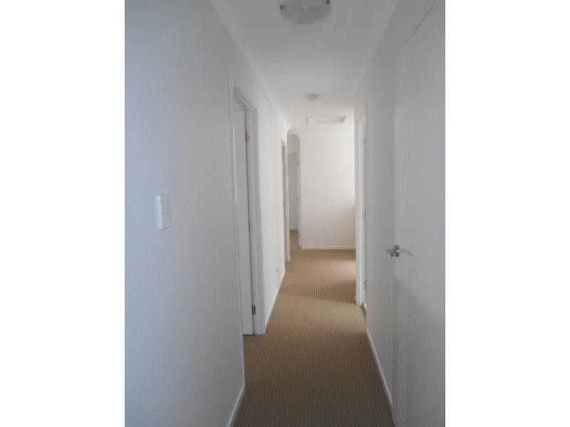 73 Whites Road, Manly QLD 4179