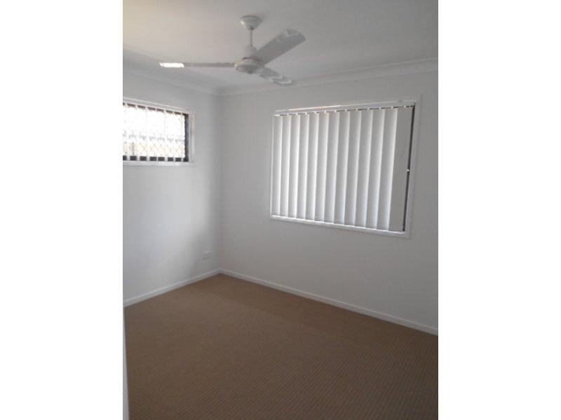 73 Whites Road, Manly QLD 4179