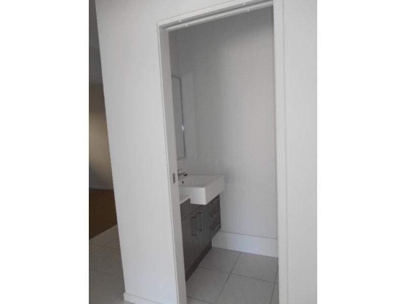 73 Whites Road, Manly QLD 4179