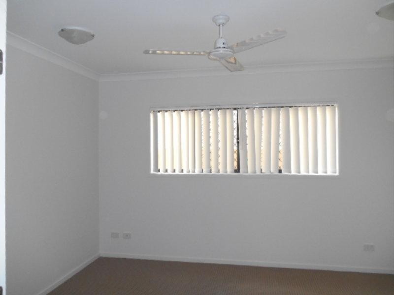 73 Whites Road, Manly QLD 4179