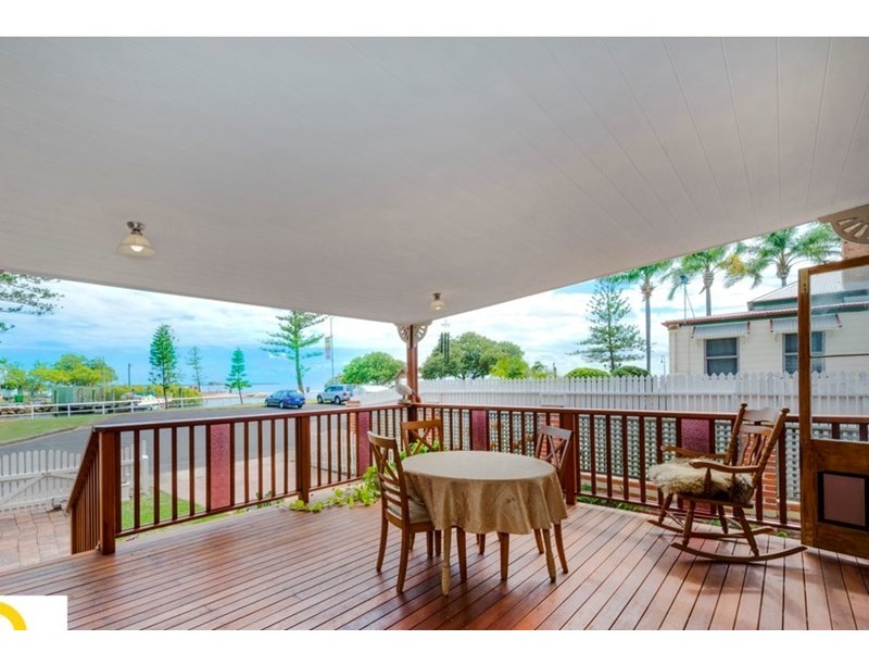 21 Waterloo Esplanade, Wynnum QLD 4178