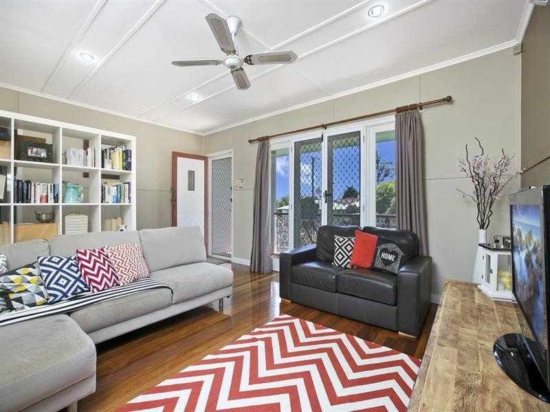 10 Leroy Street, Manly West QLD 4179