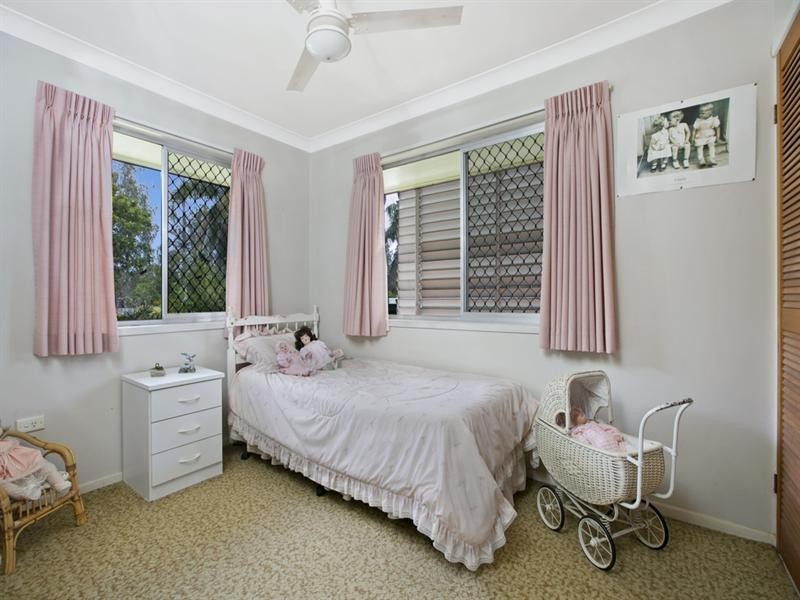 6 Cottonvale Street, Coopers Plains QLD 4108