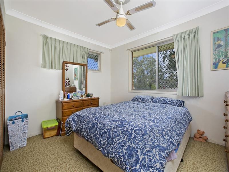 6 Cottonvale Street, Coopers Plains QLD 4108