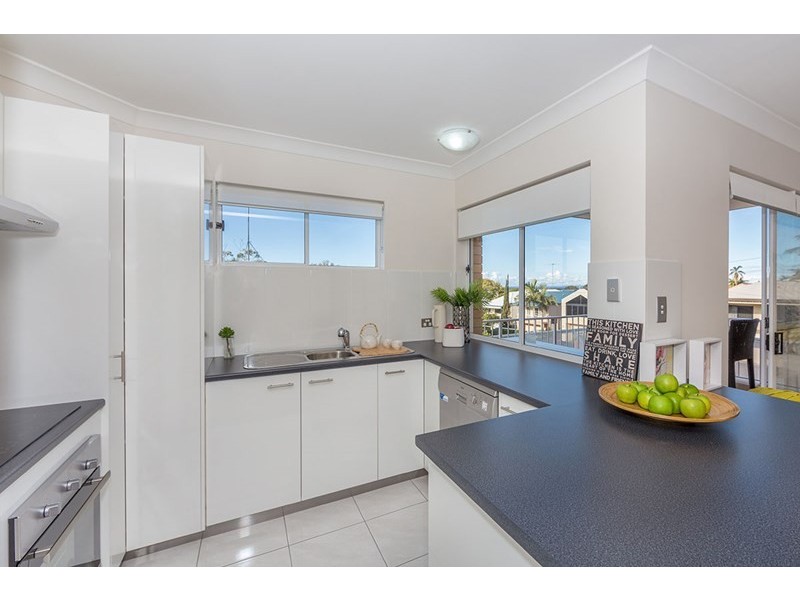 6/65 Akonna Street, Wynnum QLD 4178