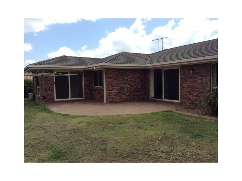 40 Plaza Street, Wynnum QLD 4178